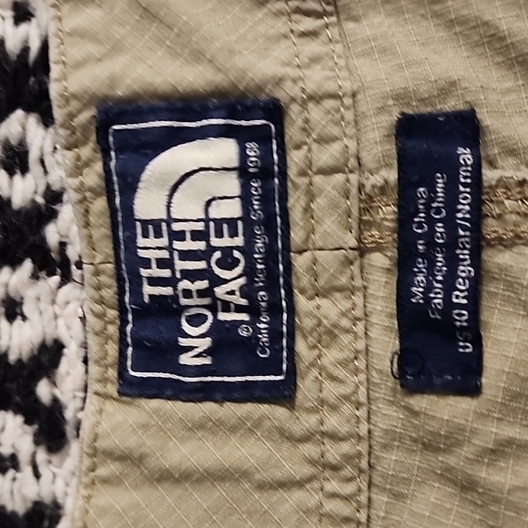 🔴 🔚🔜 SALE VTG The North Face Khaki Tech Canvas Shorts. - Picture 4 of 9